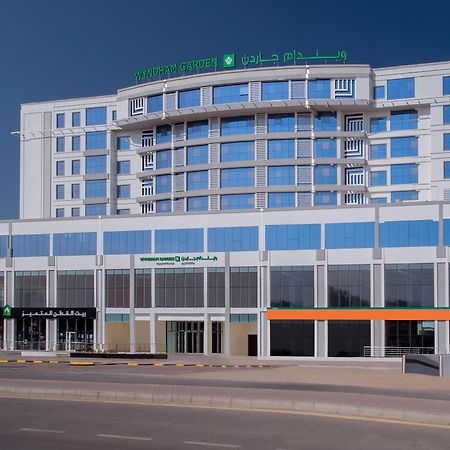 Wyndham Garden Muscat Al Khuwair Hotell Exteriör bild
