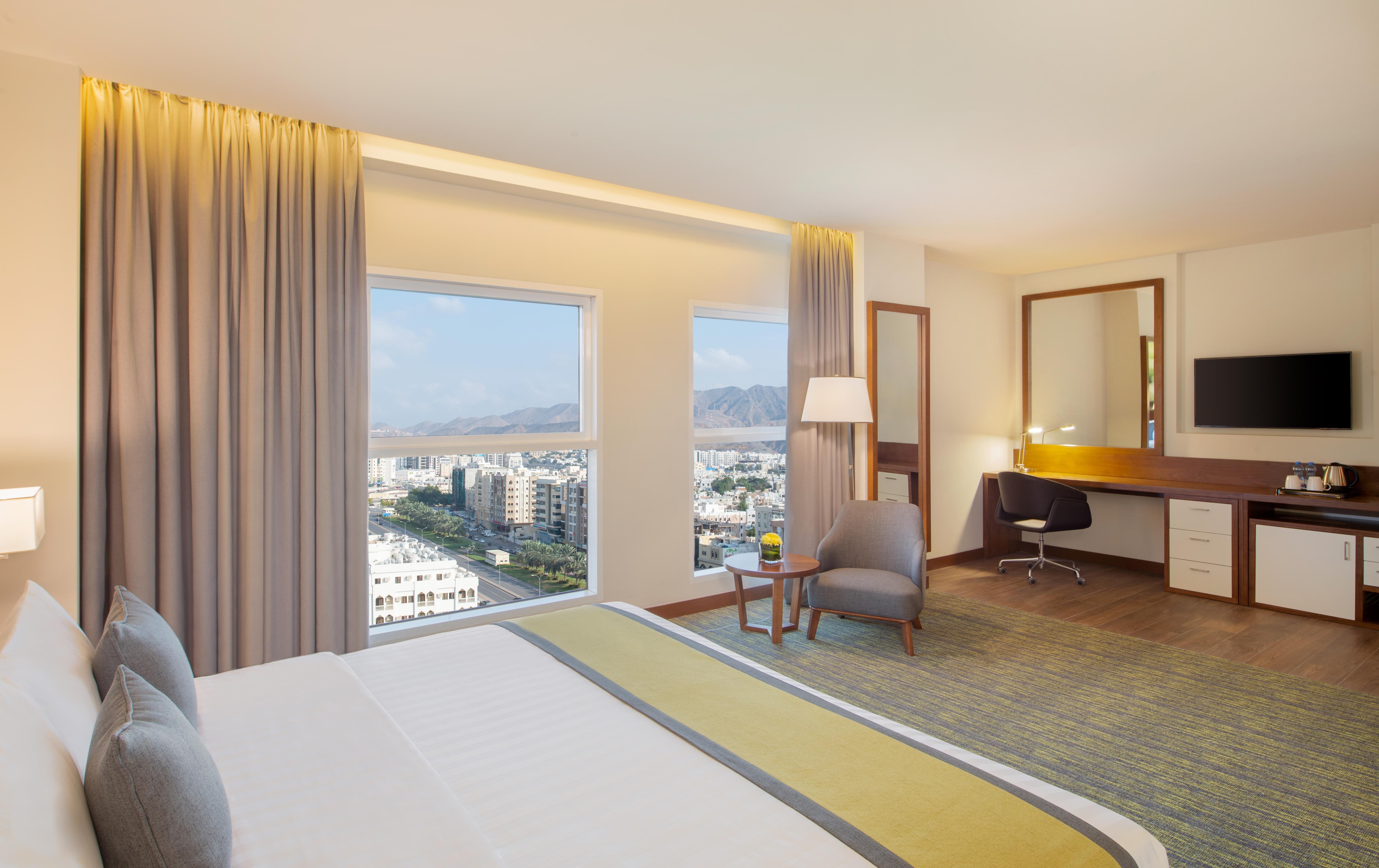Wyndham Garden Muscat Al Khuwair Hotell Exteriör bild