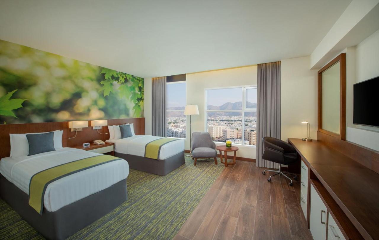 Wyndham Garden Muscat Al Khuwair Hotell Exteriör bild
